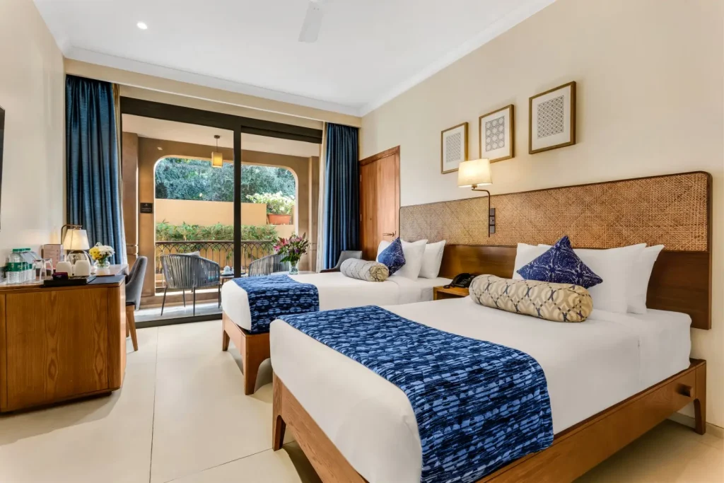 Deluxe Room with Twin Beds